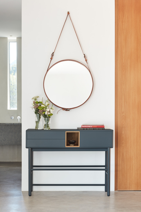 Anthracite console outlet table