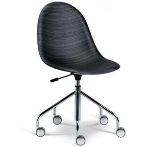 Luna swivel chair by Icona Furniture