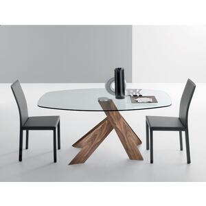 Moa dining table by Icona Furniture